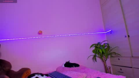 Onika   instagram   canndy888  online show from October 10, 4:07 am