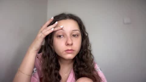 Emma online show from December 22, 7:37 am