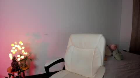              online show from February 14, 10:38 am