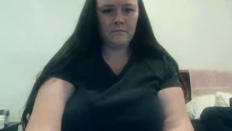 carinabro10 online show from October 3, 10:45 am