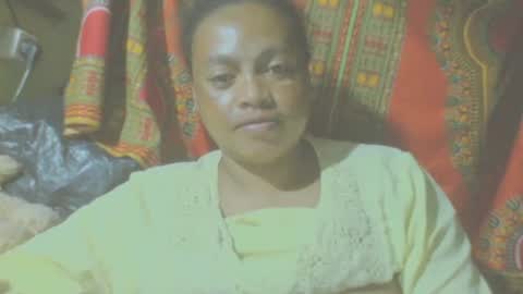 carinesexy69 online show from February 4, 11:38 pm