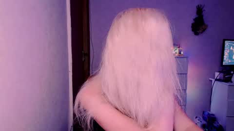 Carin online show from July 21, 3:08 am