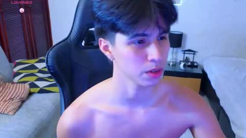 carl_dixon online show from September 18, 9:19 pm