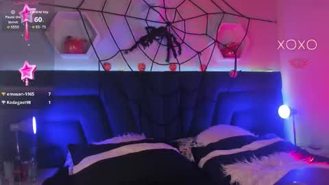 carla online show from October 28, 4:35 am