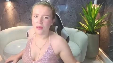 Carla  online show from October 1, 1:54 pm