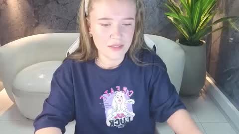 Carla  online show from November 1, 2:05 pm