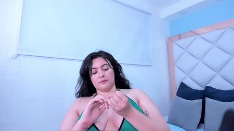 Snapshot of carla_woods chatting on September 19, 5:16 pm Carla online show from September 19, 5:16 pm