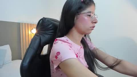 C A R L I N A online show from September 16, 12:18 pm