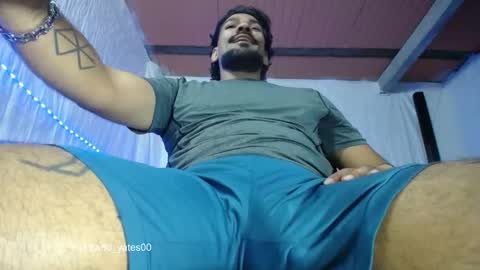 carlo yates  thx for help me to reach 100 thumps up online show from January 5, 8:34 pm