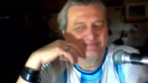 carlos712009 online show from June 9, 6:35 am