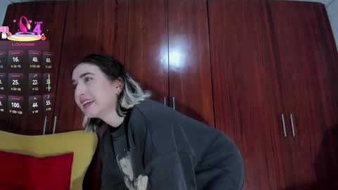 carly grasso  online show from February 5, 10:30 am