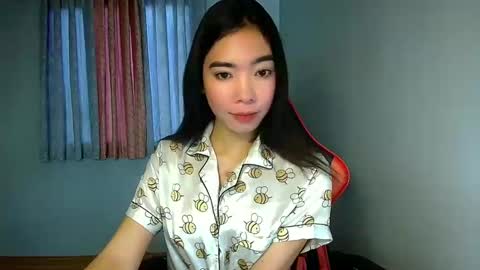 Snapshot of carmelasexmachinex chatting on February 7, 7:40 am carmela online show from February 7, 7:40 am