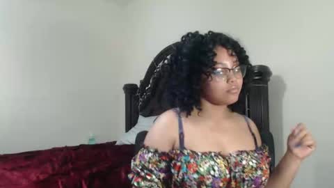 CARAMEL xoxo online show from November 22, 12:42 am