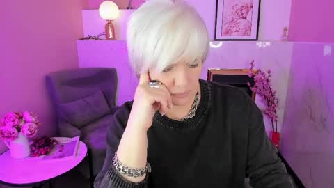 Carmen online show from April 3, 8:49 pm