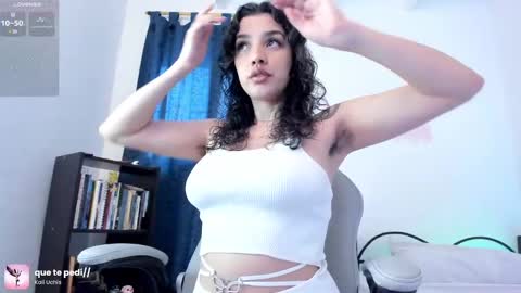 Snapshot of carmesix__ chatting on January 27, 10:38 pm carmesix__ online show from January 27, 10:38 pm
