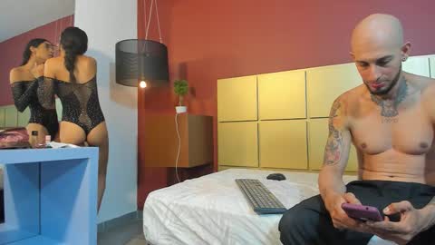 Snapshot of carnaldynasty1 chatting on September 17, 4:38 am David y Daniela online show from September 17, 4:38 am