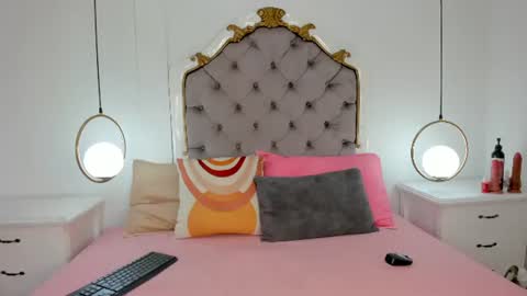 carolaine_adams online show from June 10, 11:53 am