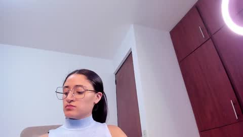 Caroline online show from December 23, 9:29 pm
