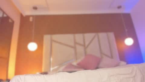 carolinaa_suarez online show from October 9, 12:10 pm