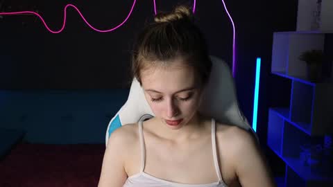 Carolina online show from December 11, 4:18 am