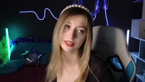 Carolina online show from December 28, 1:18 am