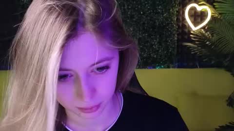 Carolina online show from February 11, 1:10 am