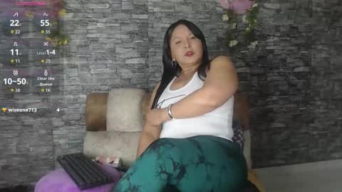 Camelia online show from October 18, 8:02 pm