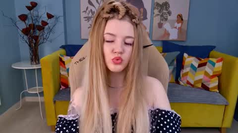 carolinasherry online show from February 13, 5:44 am