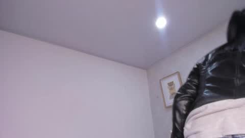  Caroline  online show from April 16, 11:32 am