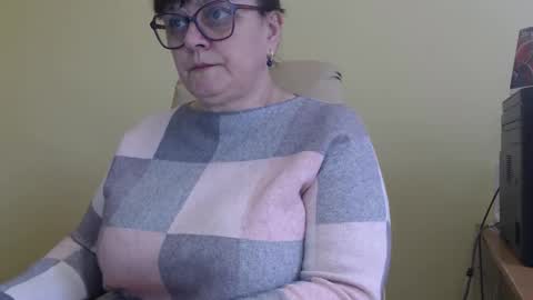 CarolineDream  online show from November 4, 8:26 am