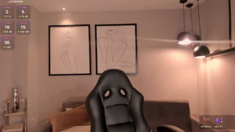 Snapshot of carolinegrace_ chatting on January 14, 2:11 pm Caro online show from January 14, 2:11 pm