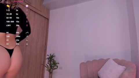 carolinna_ online show from September 27, 12:25 pm