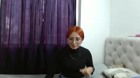 carolinnapinkman online show from March 25, 9:54 pm