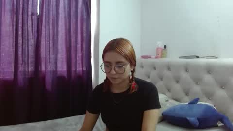 carolinnapinkman online show from March 6, 7:46 pm