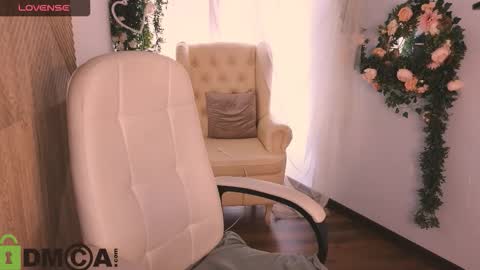 Snapshot of caroll_li chatting on September 20, 10:35 pm caroll_li online show from September 20, 10:35 pm