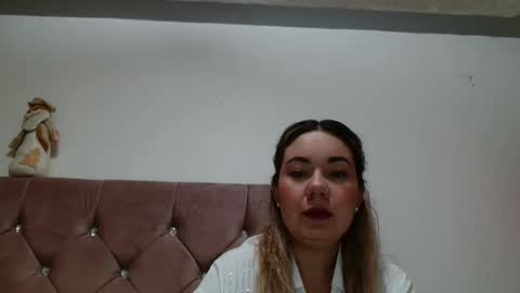 caroo0615 online show from October 27, 3:06 am