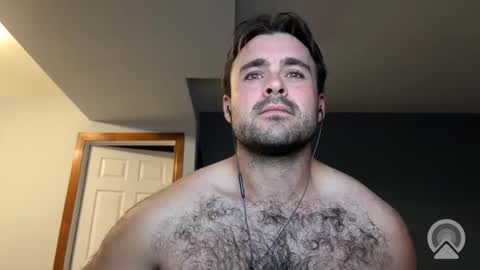 Snapshot of carpenterboyy19 chatting on September 16, 12:23 am carpenterboyy19 online show from September 16, 12:23 am