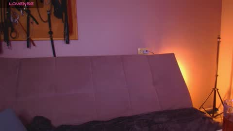 Carrie online show from December 17, 8:59 pm