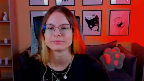 carrie_roses online show from September 25, 5:25 am