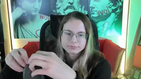 carrie_roses online show from September 11, 4:58 am