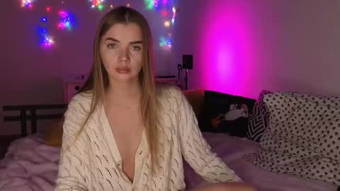 carriebradshawww online show from January 9, 12:22 pm