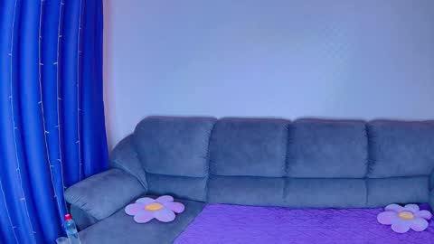 Nancy 3 online show from April 13, 1:26 pm