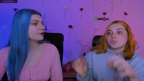 casey_meow_ online show from April 9, 8:53 am