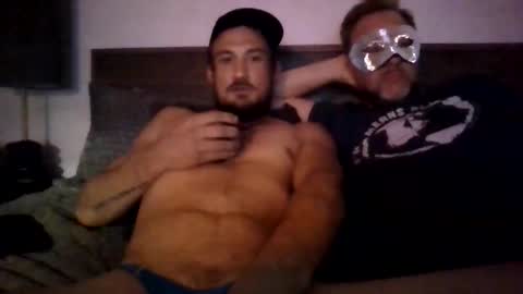 okiedadd online show from October 21, 7:24 am