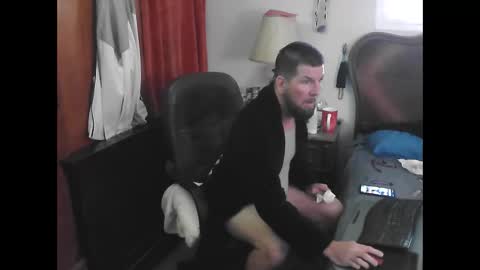 Cashew online show from December 3, 8:22 pm