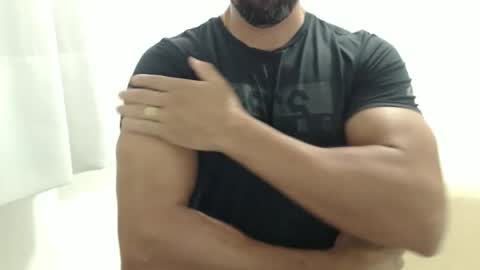 cashmastermuscle77 online show from March 3, 10:33 am