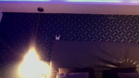 cassandra06400 online show from November 18, 11:48 pm