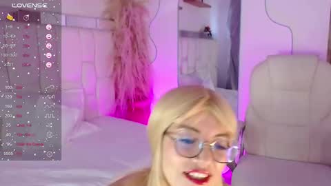 Cassandra online show from September 30, 1:43 pm