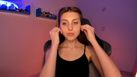 Snapshot of cassiablade1 chatting on February 4, 7:22 pm Seductress Cassia FINDOM AND SADISM NO NUDE online show from February 4, 7:22 pm