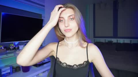 Snapshot of cassiablade1 chatting on September 10, 7:04 pm Seductress Cassia FINDOM AND SADISM NO NUDE online show from September 10, 7:04 pm